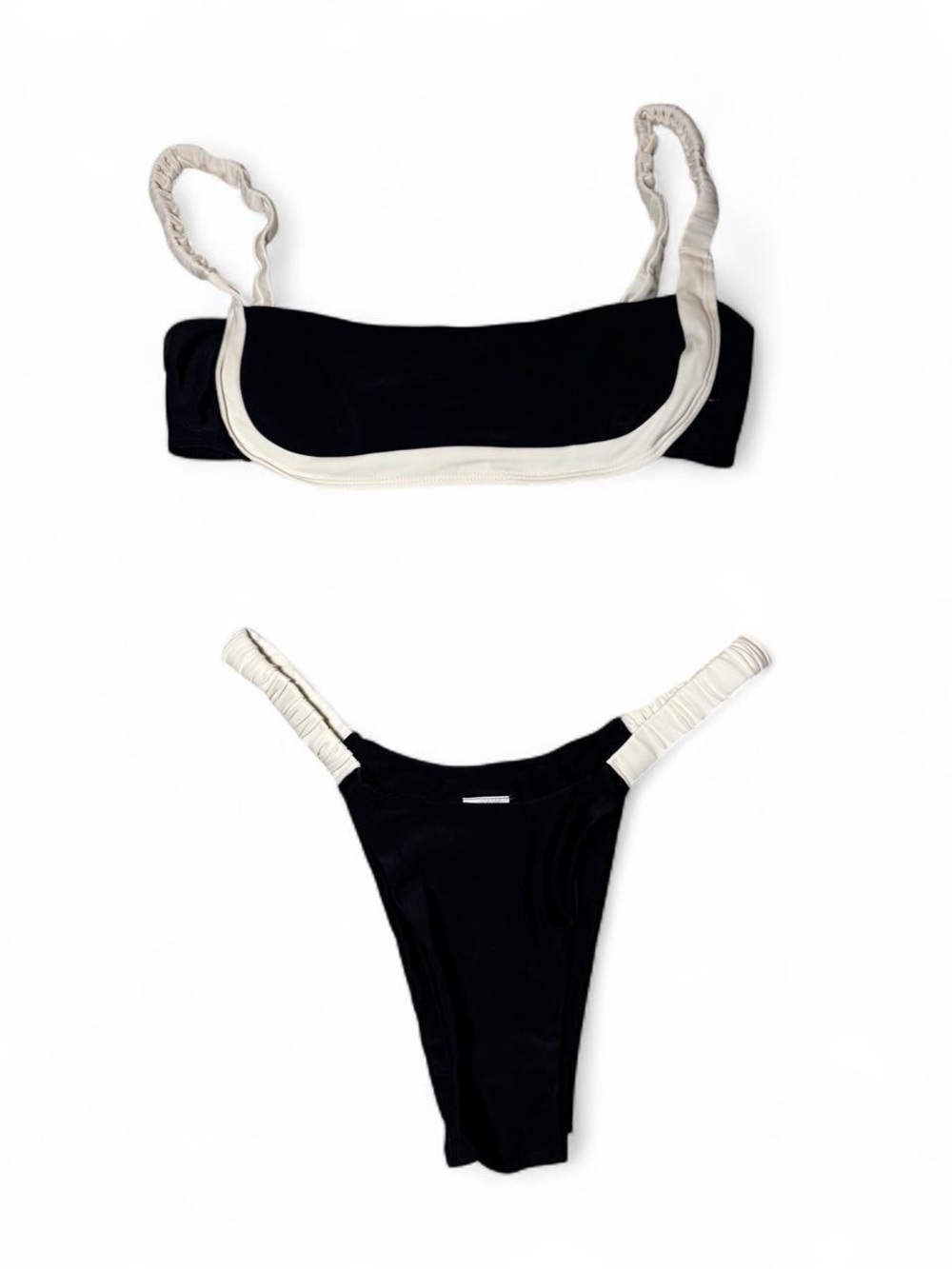 Strawberry milk mob Black bikini set with white trim bottom small top medium 🐚